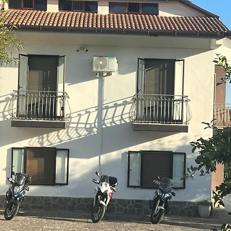 La Casa Di Gio' Bed & Breakfast 3*